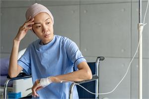 Can chemotherapy make cancer progression worse?